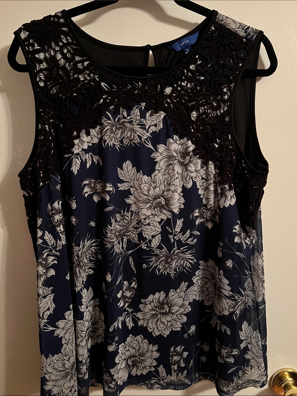 Apt. 9 Navy and White Floral Lace Yoke Sleeveless Camisole